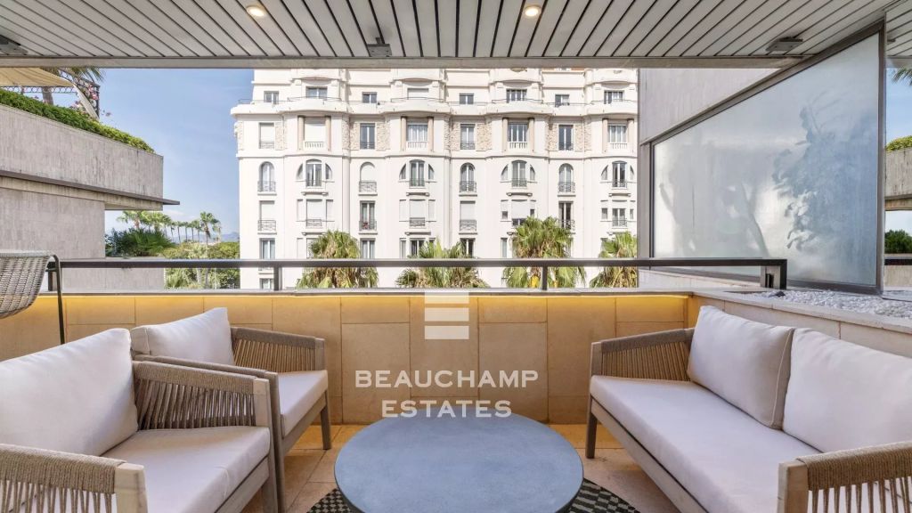 Luxury Renovated Apartment – Cannes Gray d’Albion, Cannes