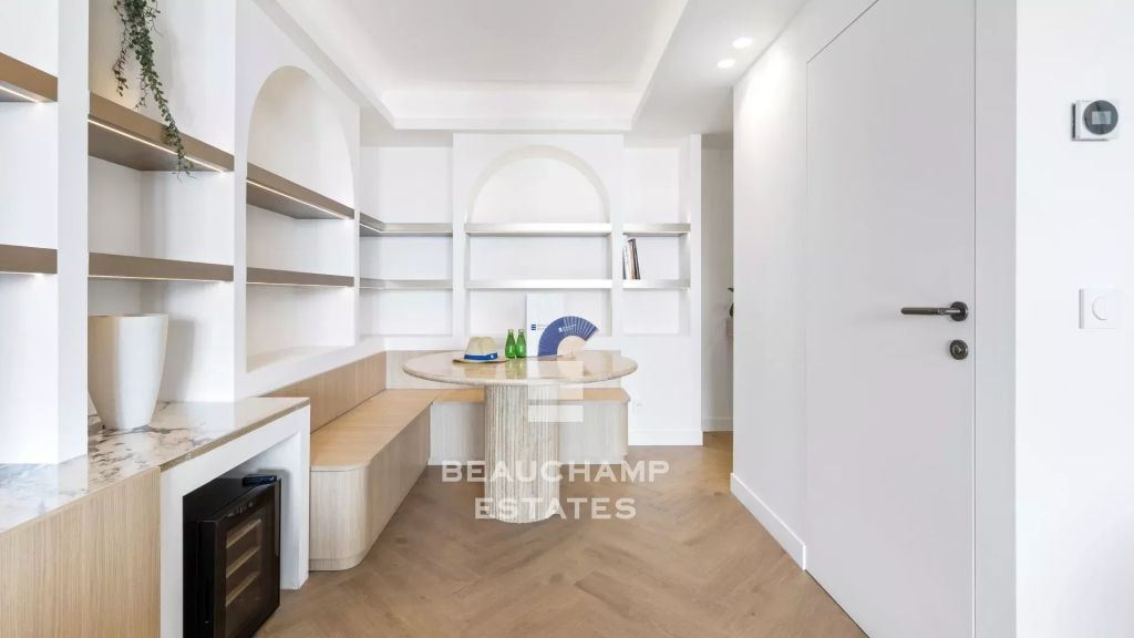 Luxury Renovated Apartment – Cannes Gray d’Albion, Cannes
