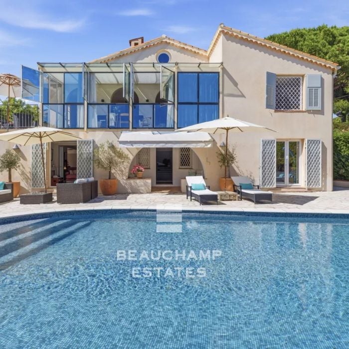 Modern 5-Bedroom Villa Within Walking Distance of the Beaches – Cap d’Antibes