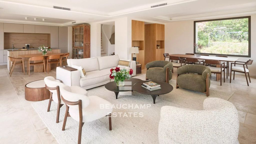 Neo-Provençal 6-Bedroom Villa with Swimming Pool and Sea View – Super Cannes