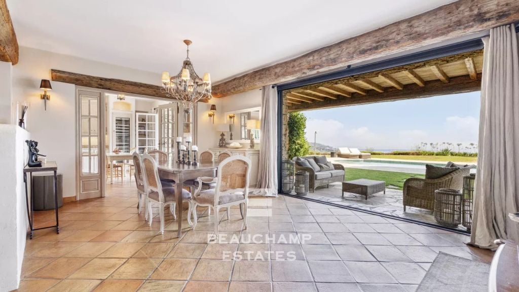 Provençal 5-Bedroom Villa with Panoramic Sea Views – Mougins