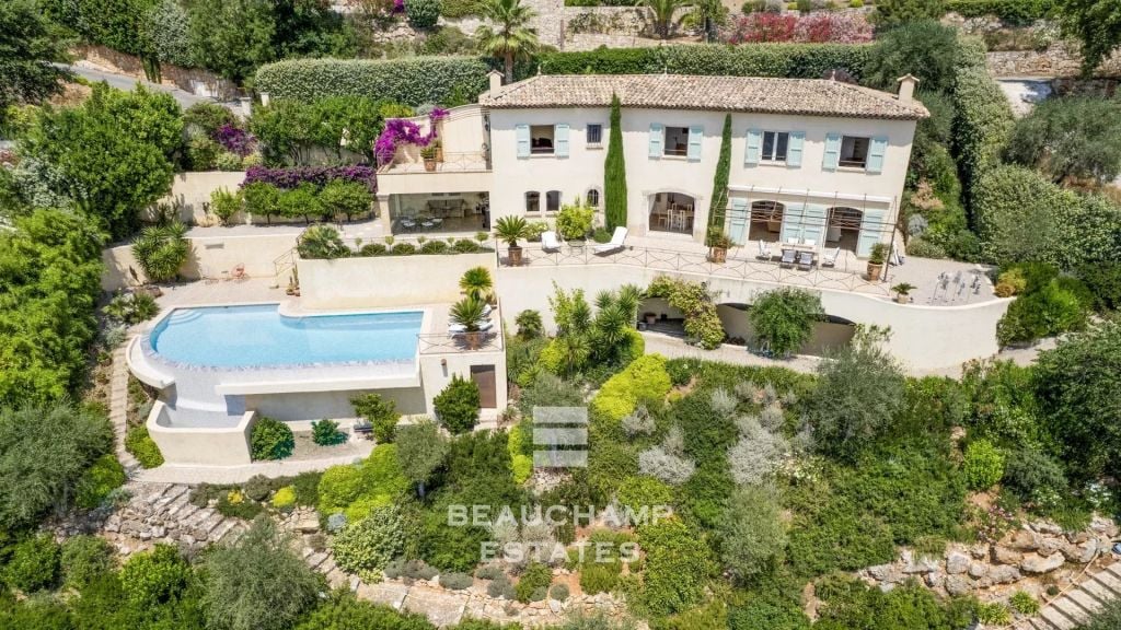 Provençal Villa with Panoramic Sea View – Spéracèdes