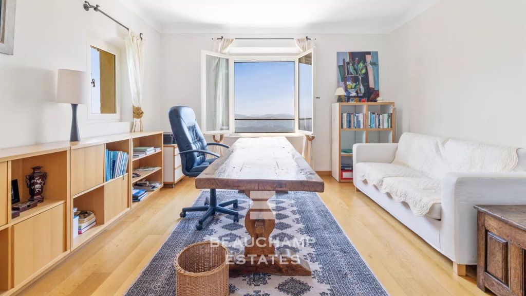 Provençal Villa with Panoramic Sea View – Spéracèdes