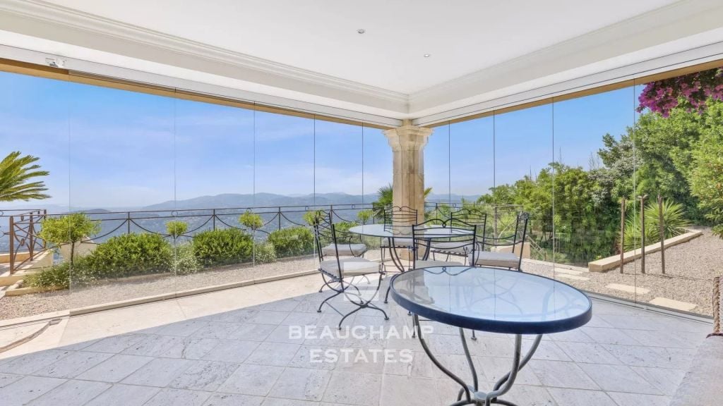 Provençal Villa with Panoramic Sea View – Spéracèdes