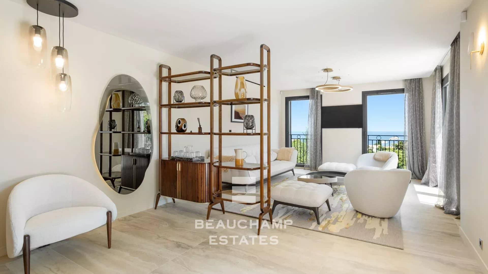 Saint-Jean-Cap-Ferrat – Villa 4 chambres avec vue mer Saint-Jean-Cap-Ferrat – 4-bedroom villa with sea view