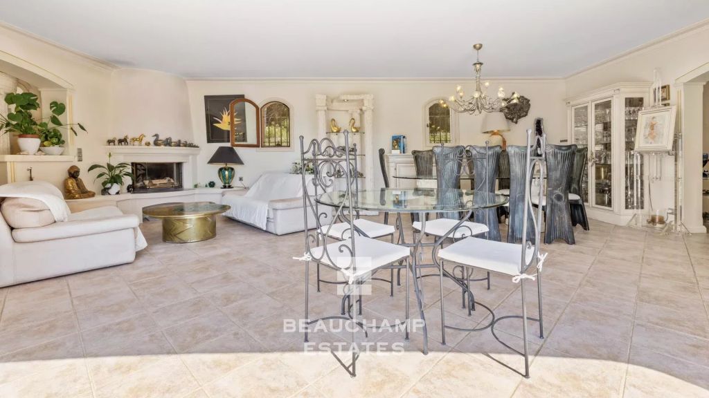 Single-storey 4-bedroom villa with panoramic views – Cabris