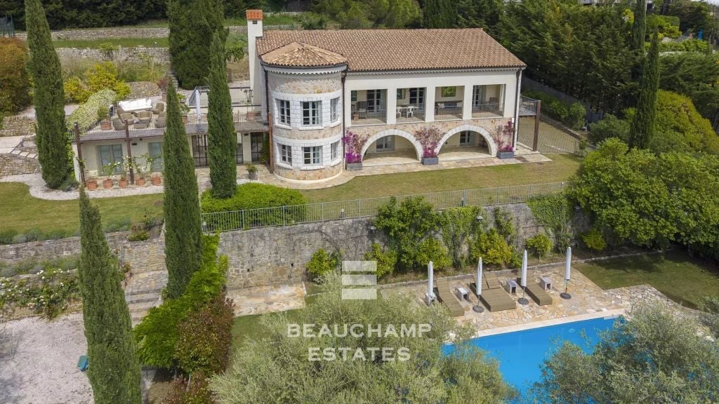 Stone Provençal property with 5 bedrooms and sea view – Grasse