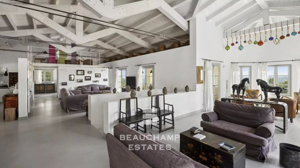 Stone Provençal property with 5 bedrooms and sea view – Grasse