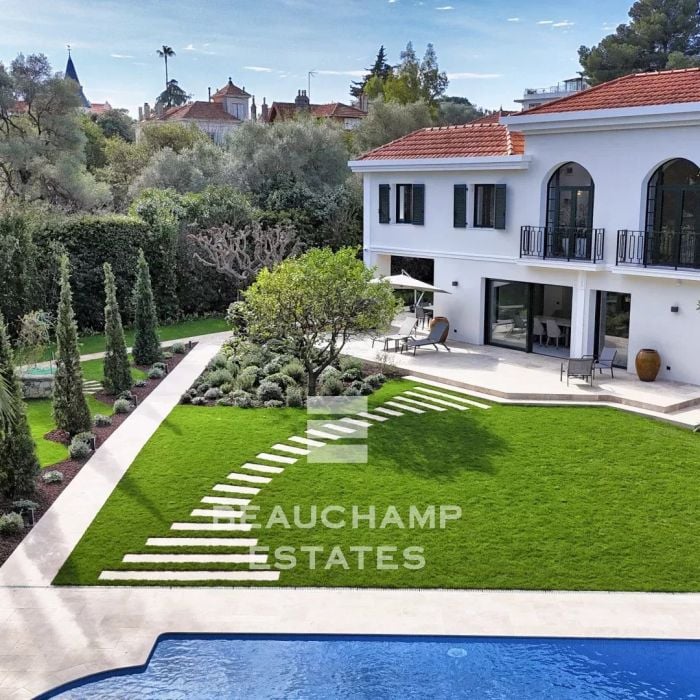 art deco 6 bedrooms villa with swimming pool – cap d’antibes