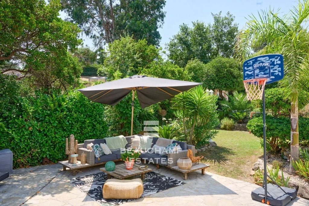 Charming 5-Bedroom Villa with Pool – Mandelieu-la-Napoule