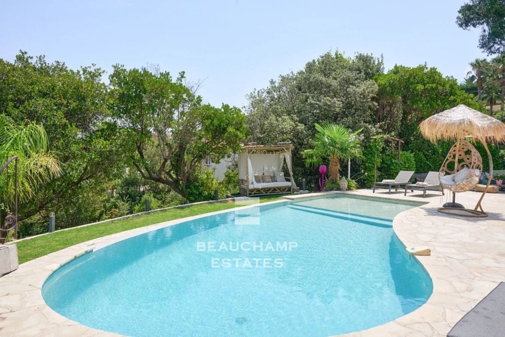 Charming 5-Bedroom Villa with Pool – Mandelieu-la-Napoule