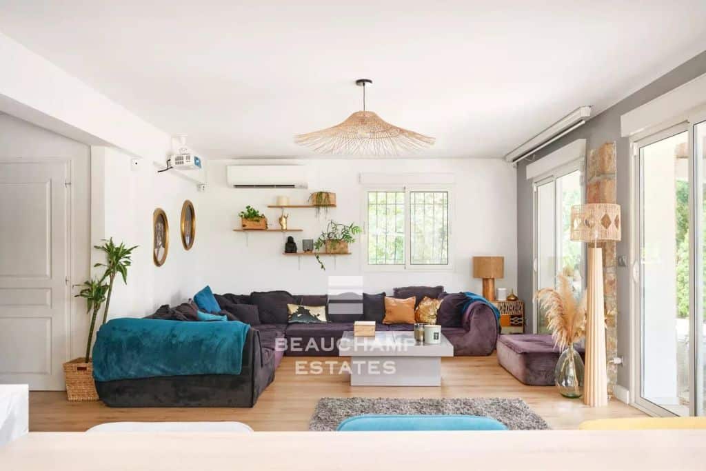 Charming 5-Bedroom Villa with Pool – Mandelieu-la-Napoule