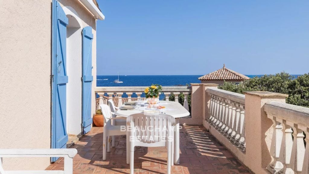 Charming 5-bedroom villa with sea views – Agay