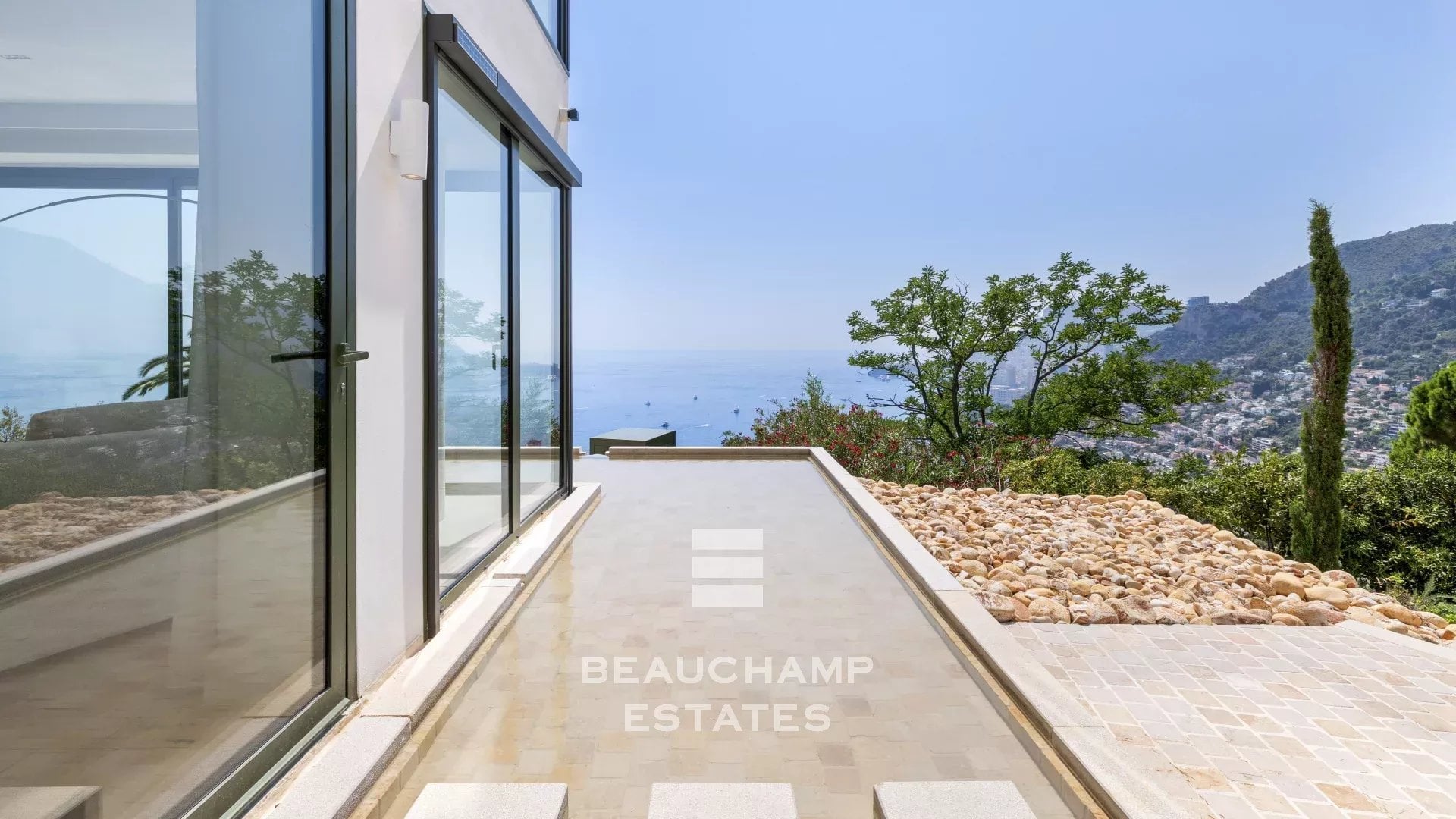 Contemporary 4-Bedroom Villa with Panoramic Sea Views – Roquebrune-Cap-Martin Contemporary 4-Bedroom Villa with Panoramic Sea Views – Roquebrune-Cap-Martin