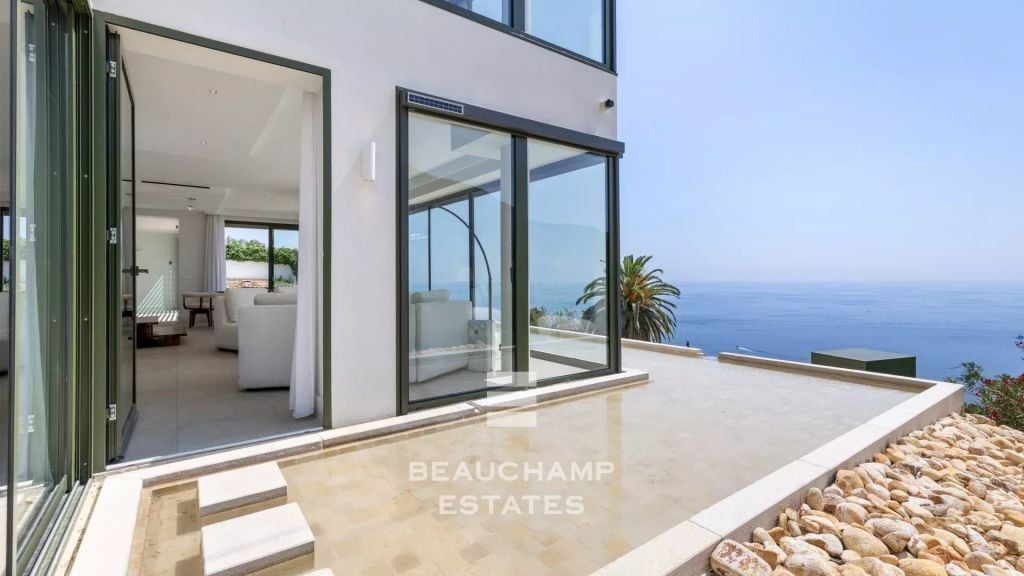 Contemporary 4-Bedroom Villa with Panoramic Sea Views – Roquebrune-Cap-Martin