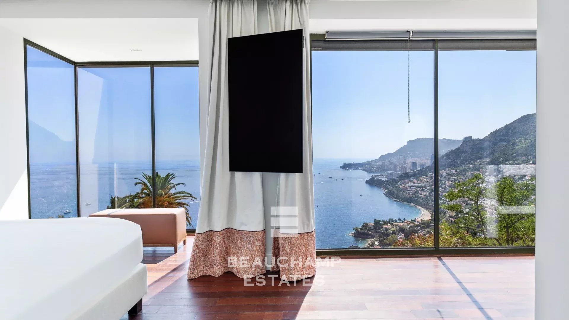 Contemporary 4-Bedroom Villa with Panoramic Sea Views – Roquebrune-Cap-Martin Contemporary 4-Bedroom Villa with Panoramic Sea Views – Roquebrune-Cap-Martin