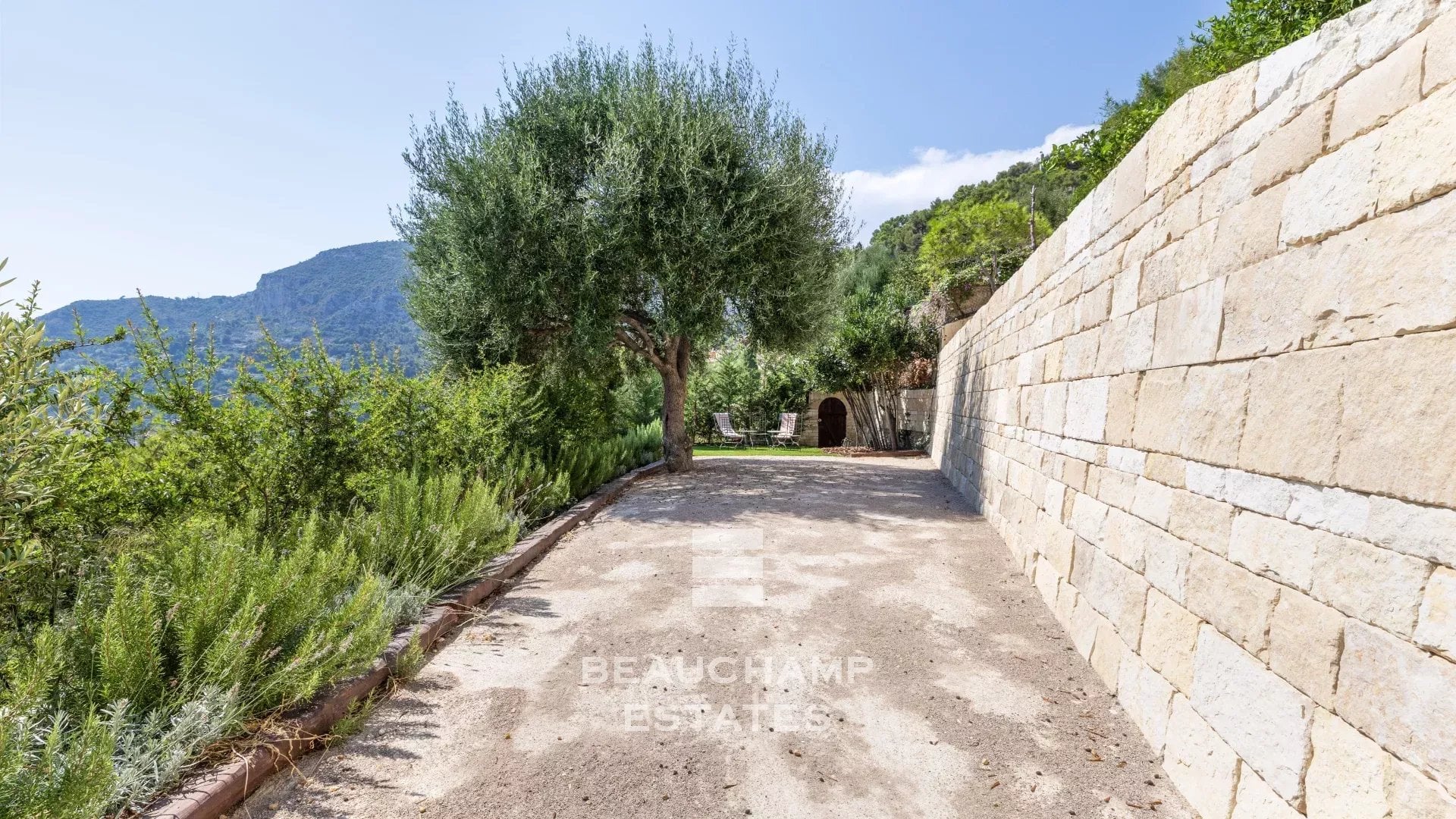 Contemporary 4-Bedroom Villa with Panoramic Sea Views – Roquebrune-Cap-Martin Contemporary 4-Bedroom Villa with Panoramic Sea Views – Roquebrune-Cap-Martin