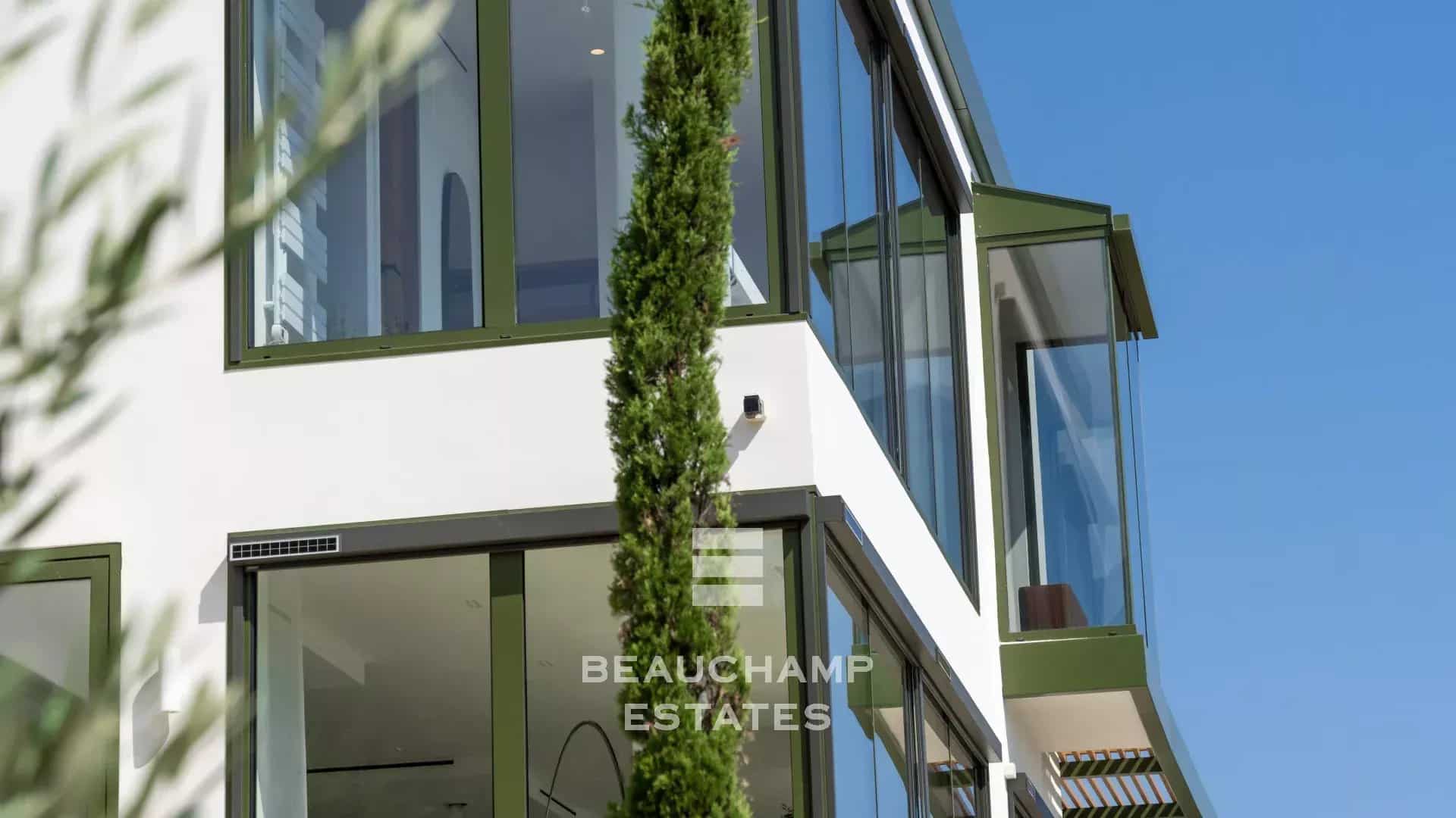 Contemporary 4-Bedroom Villa with Panoramic Sea Views – Roquebrune-Cap-Martin Contemporary 4-Bedroom Villa with Panoramic Sea Views – Roquebrune-Cap-Martin