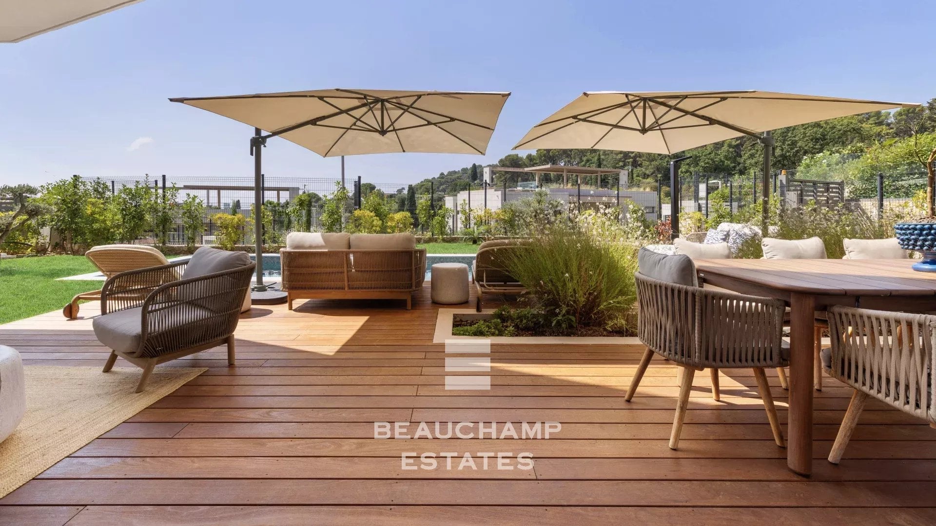 Contemporary 5-bedroom villa in the heart of a gated estate in Mougins Contemporary 5-bedroom villa in the heart of a gated estate in Mougins