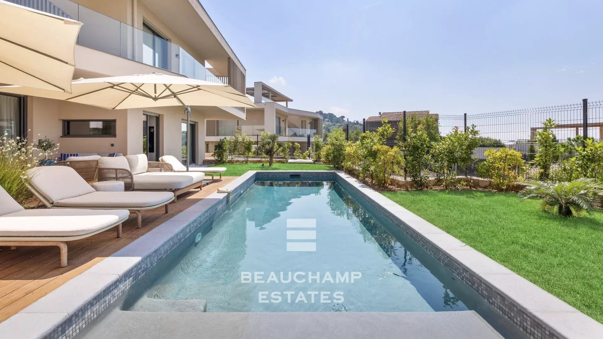 Contemporary 5-bedroom villa in the heart of a gated estate in Mougins Contemporary 5-bedroom villa in the heart of a gated estate in Mougins