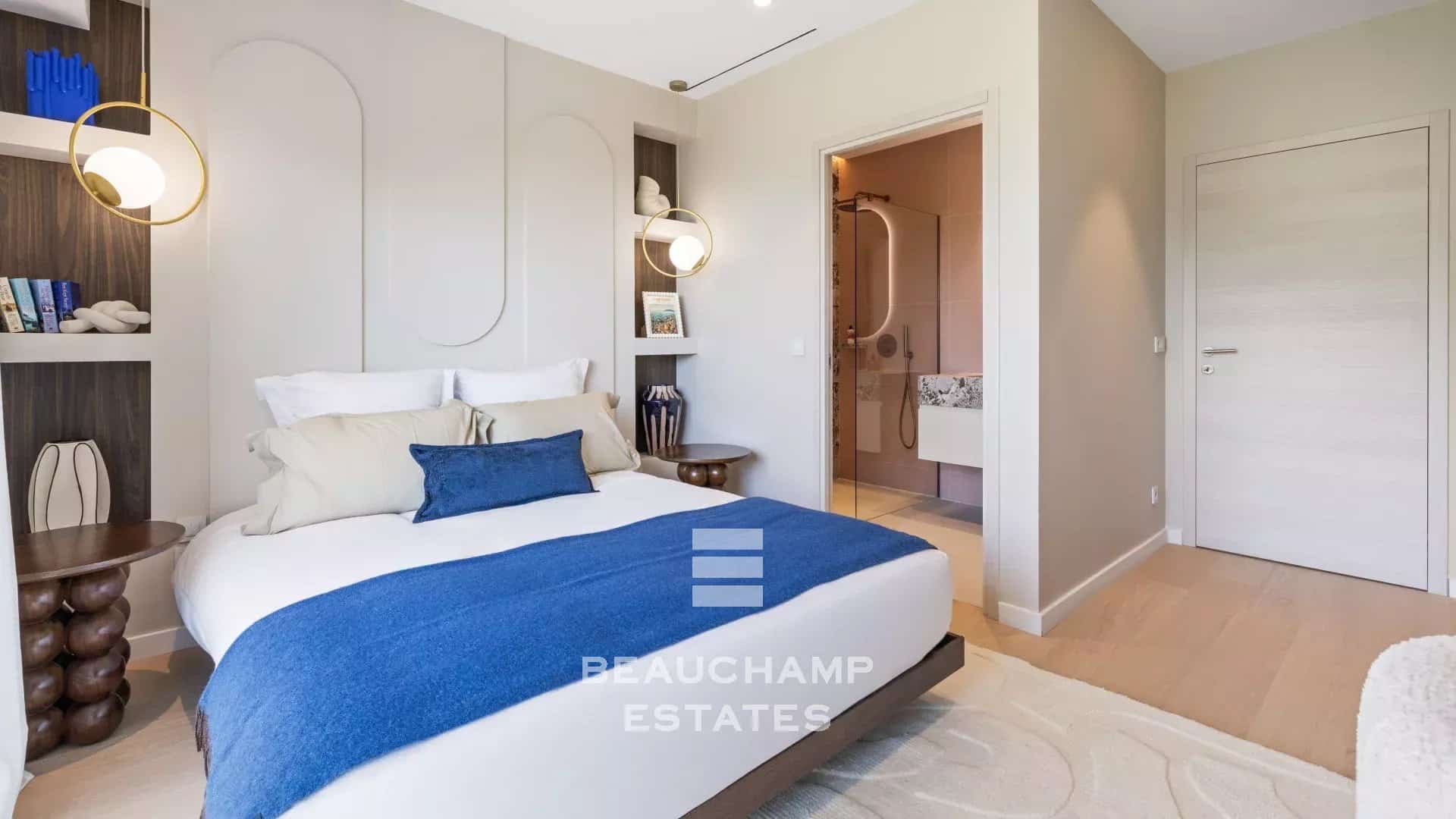 Contemporary 5-bedroom villa in the heart of a gated estate in Mougins Contemporary 5-bedroom villa in the heart of a gated estate in Mougins