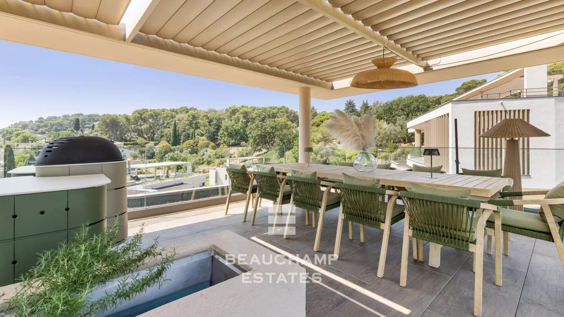 Contemporary 5-bedroom villa in the heart of a gated estate in Mougins Contemporary 5-bedroom villa in the heart of a gated estate in Mougins