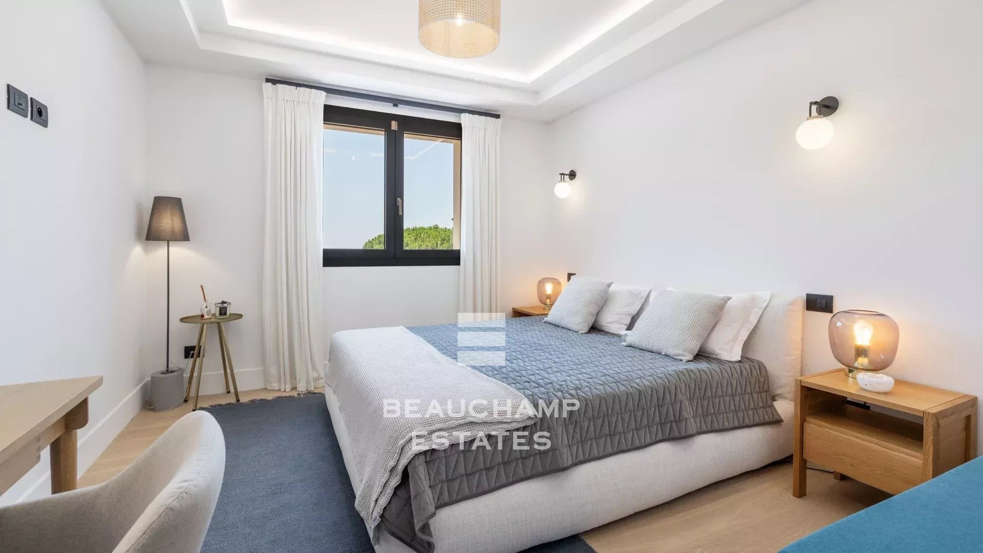 Contemporary 5-bedroom villa with pool – Super Cannes Contemporary 5-bedroom villa with pool – Super Cannes