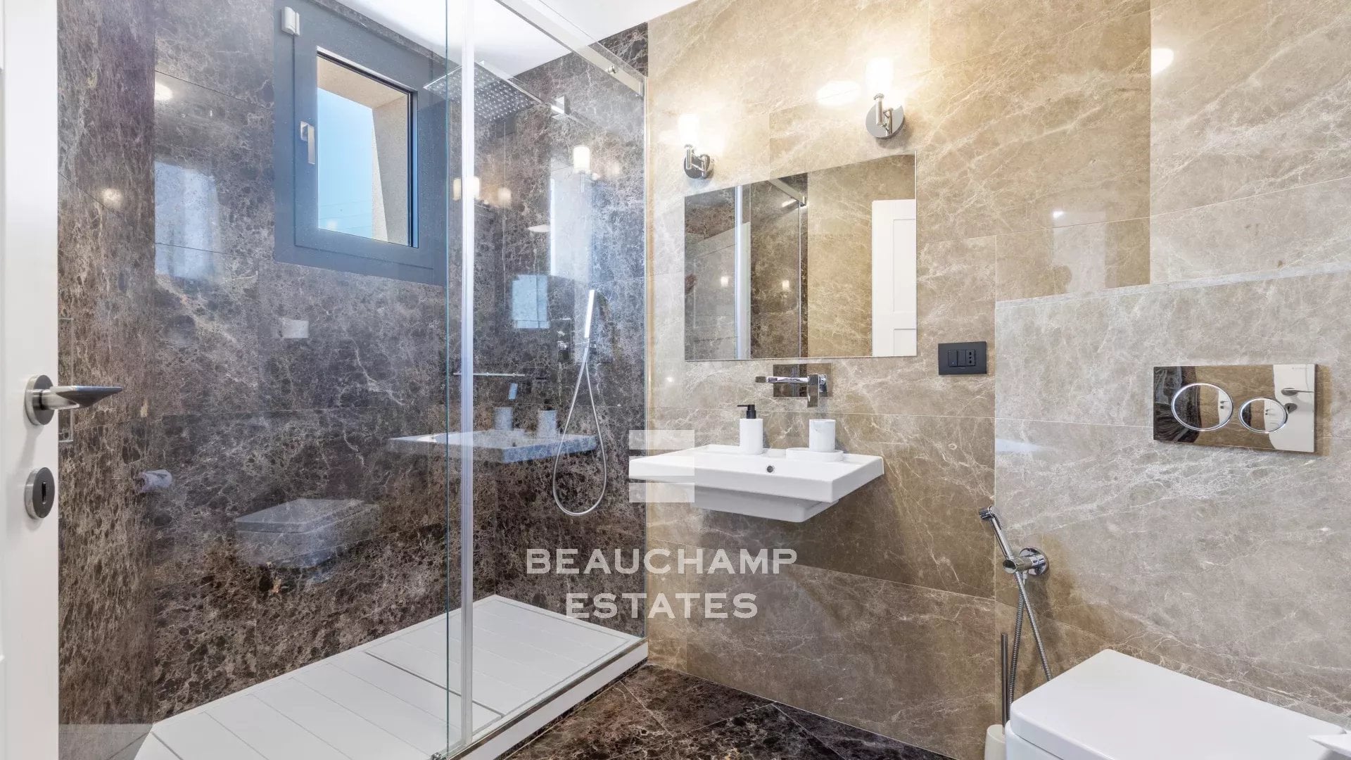 Contemporary 5-bedroom villa with pool – Super Cannes Contemporary 5-bedroom villa with pool – Super Cannes
