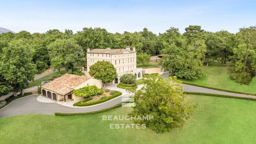 Exceptional 11-Bedroom Estate with Swimming Pool – Callian