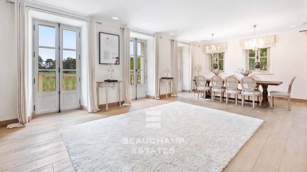 Exceptional 11-Bedroom Estate with Swimming Pool – Callian