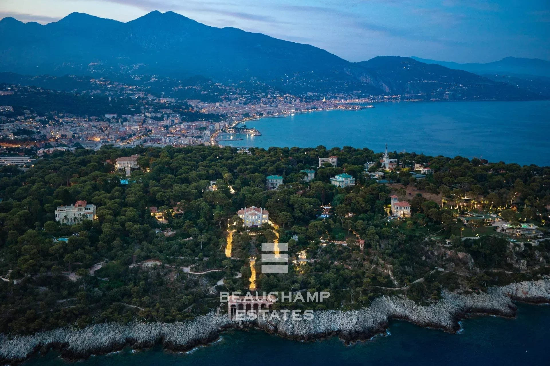 Exceptional historic property: Villa Cypris – Roquebrune-Cap-Martin Exceptional historic property: Villa Cypris – Roquebrune-Cap-Martin