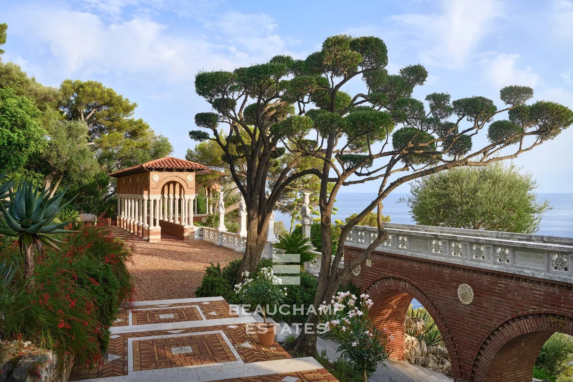Exceptional historic property: Villa Cypris – Roquebrune-Cap-Martin Exceptional historic property: Villa Cypris – Roquebrune-Cap-Martin