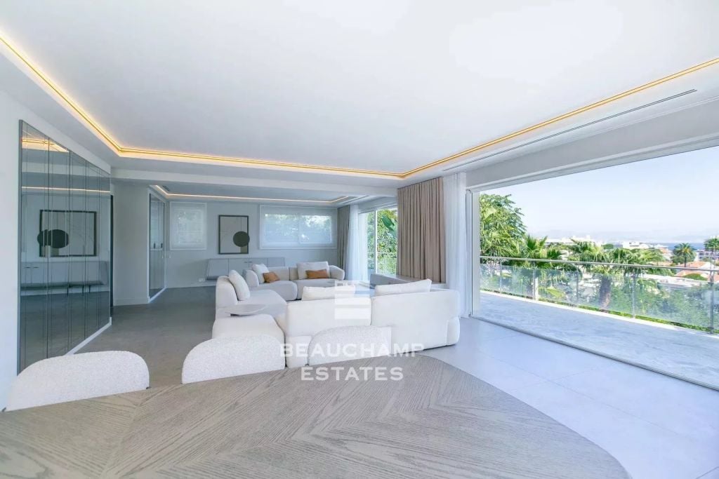 Modern villa – 6 bedrooms – panoramic sea view – cap d’antibes