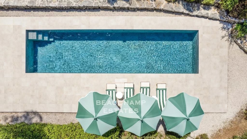 Turnkey 5-Bedroom Villa with Swimming Pool – Golfe-Juan