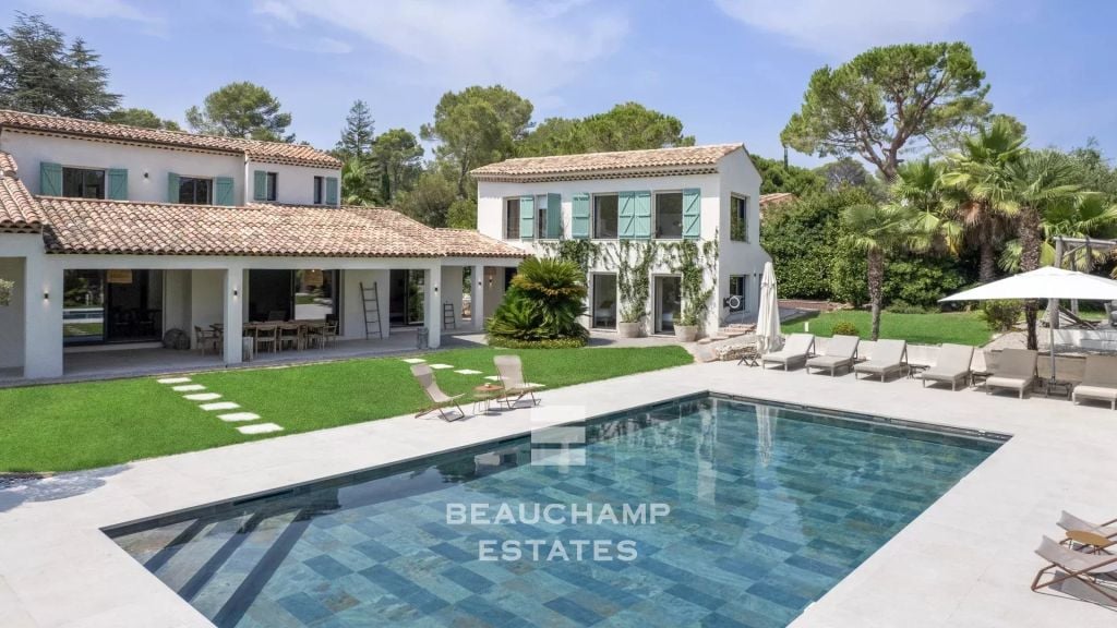 Neo-Provençal 6-bedroom villa in Mougins
