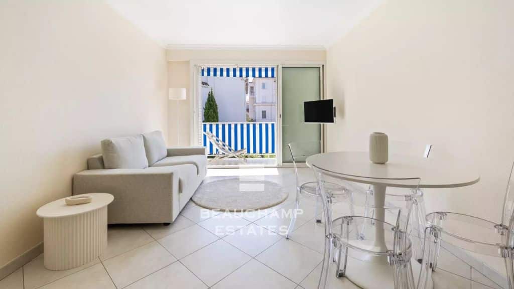 Sea View Apartment – Cannes Stanislas