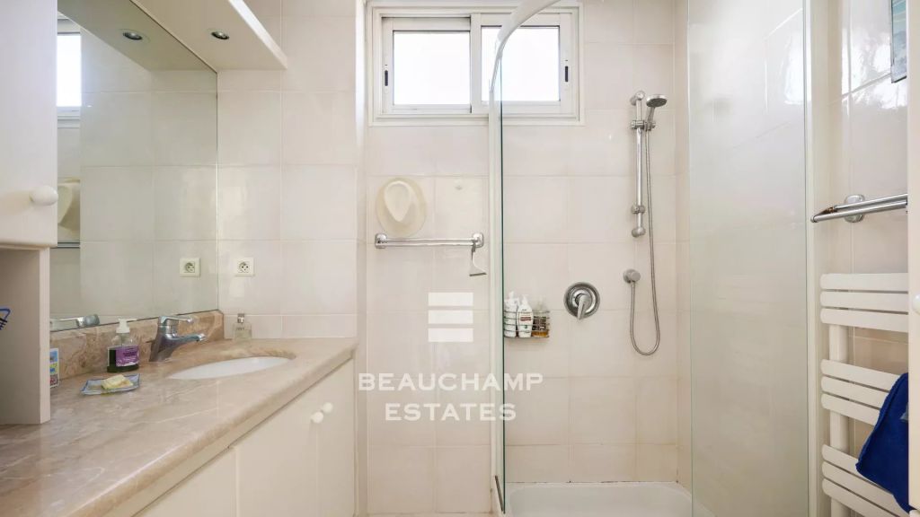Sea View Apartment – Cannes Stanislas