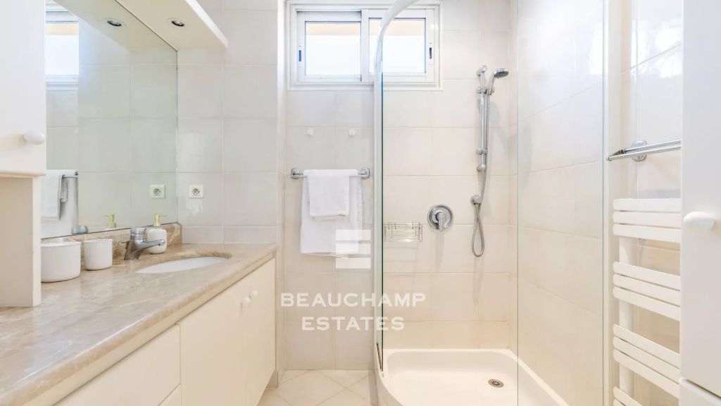 Sea View Apartment – Cannes Stanislas