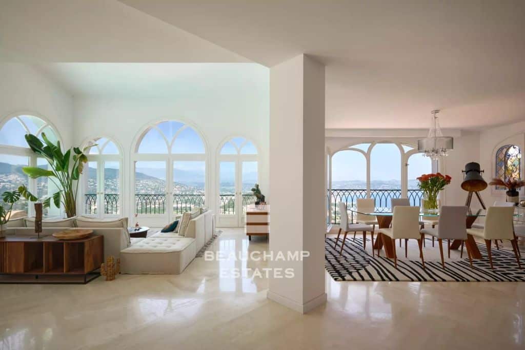 Villa with Panoramic Sea View