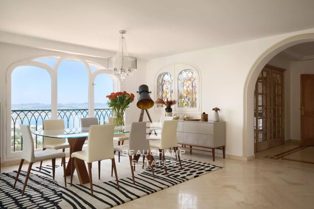 Villa with Panoramic Sea View