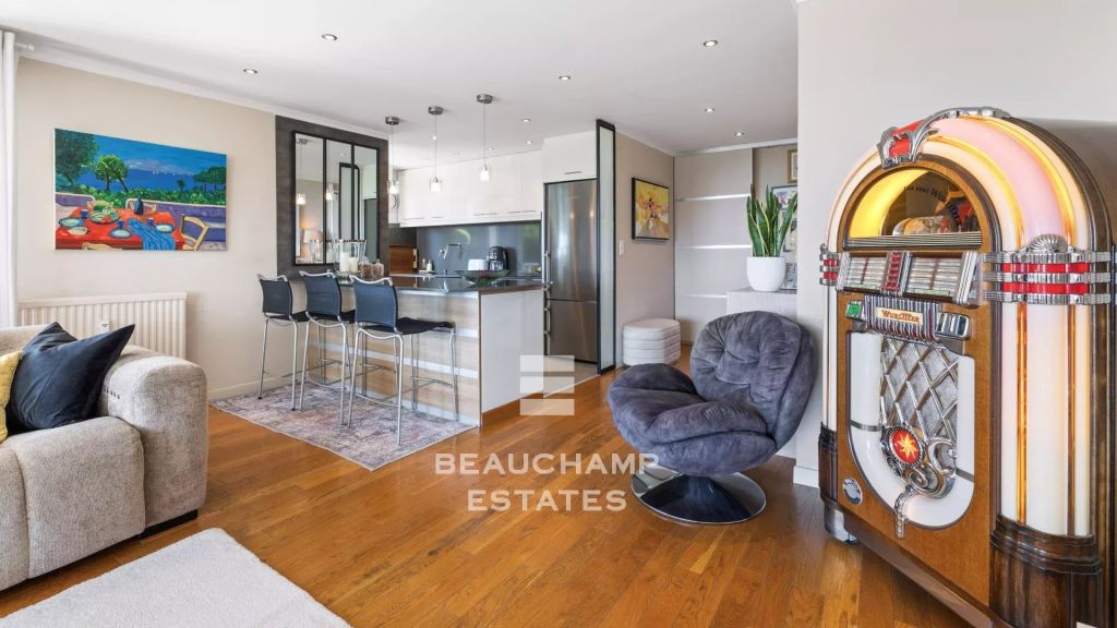 2-Bedroom Apartment with Sea View and Terrace – Le Cannet