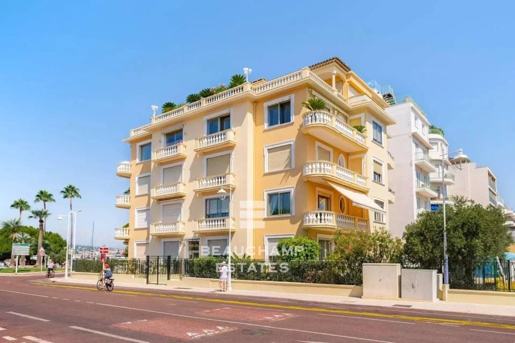2-Bedroom Apartment with Sea Views – Cannes Palm Beach