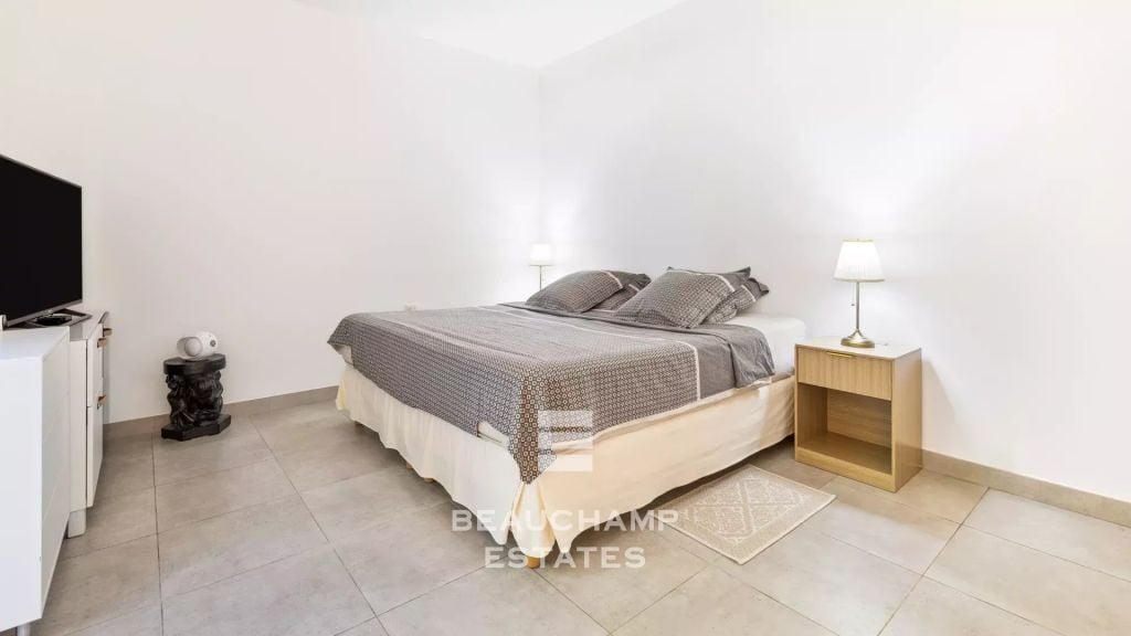3-Bedroom Apartment with Terrace – Saint Basile, Mougins