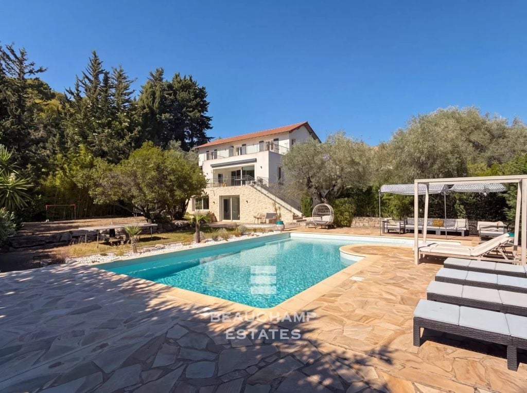 4-Bedroom Neo-Provençal Villa with Pool – Mougins