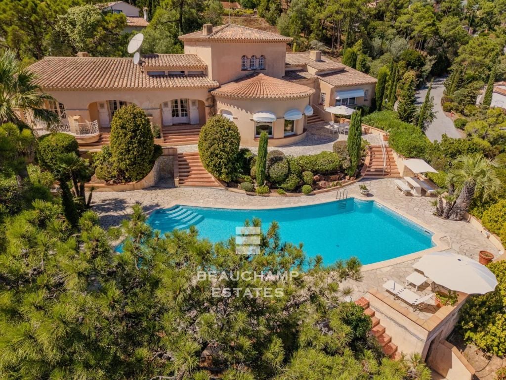 5-Bedroom Villa with Panoramic Sea View – Le Trayas