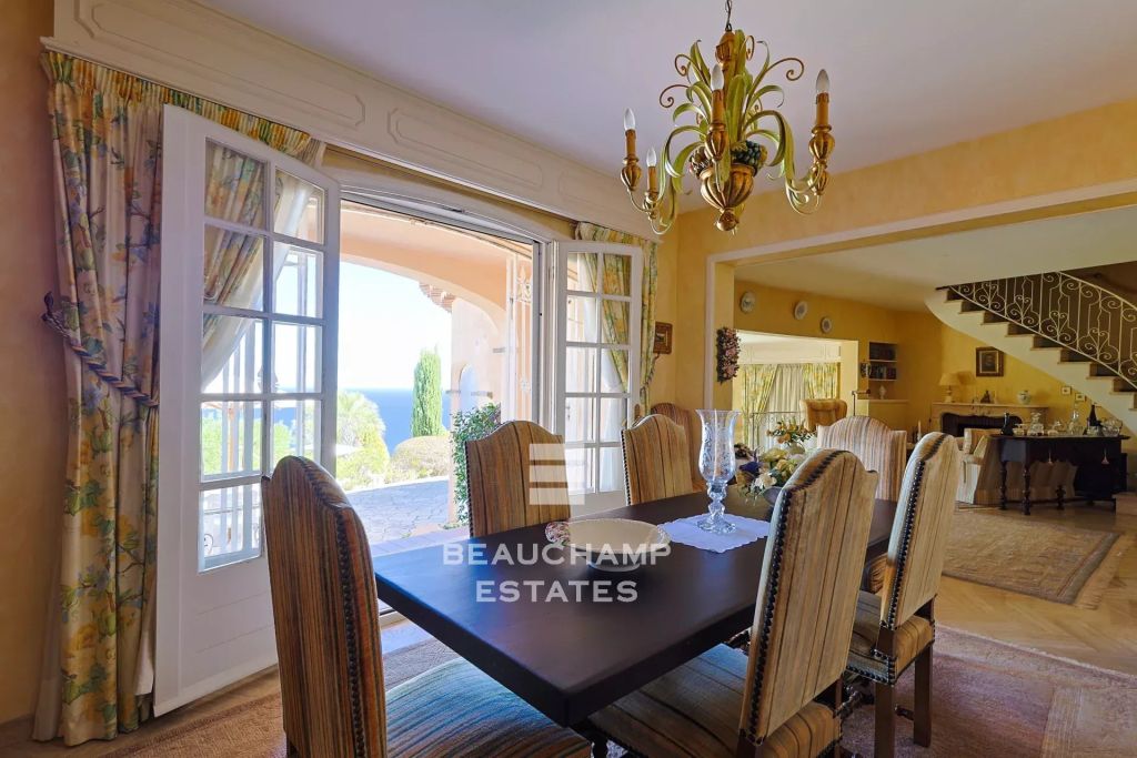 5-Bedroom Villa with Panoramic Sea View – Le Trayas
