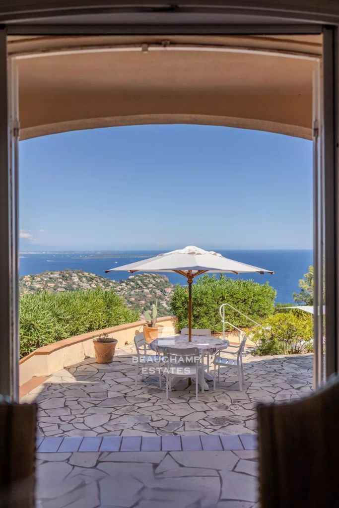 5-Bedroom Villa with Panoramic Sea View – Le Trayas