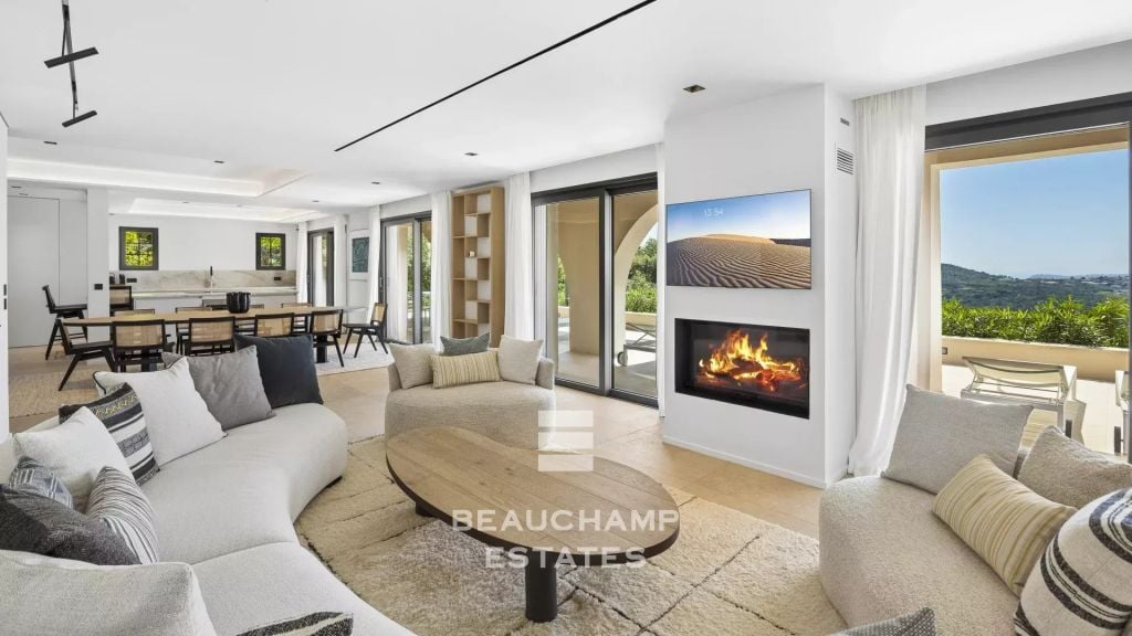 6-Bedroom neo-provençal villa with panoramic views – Gassin