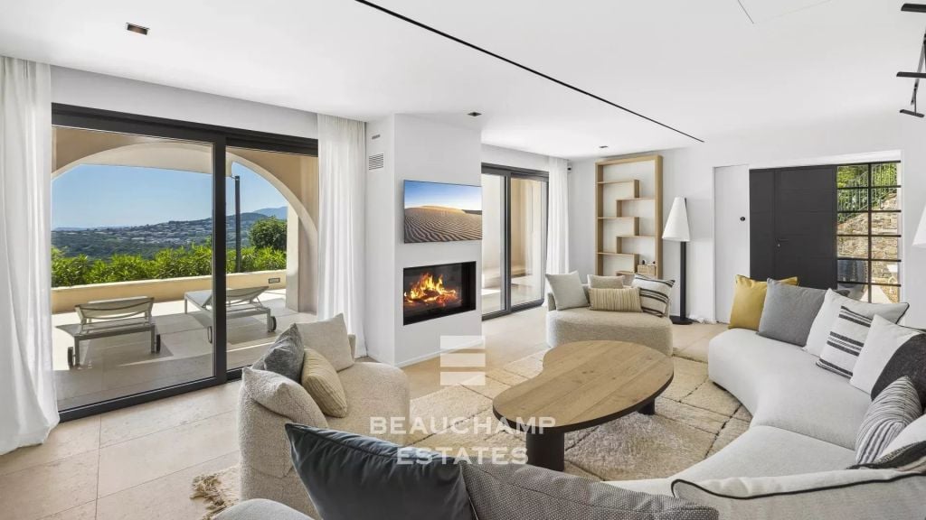 6-Bedroom neo-provençal villa with panoramic views – Gassin