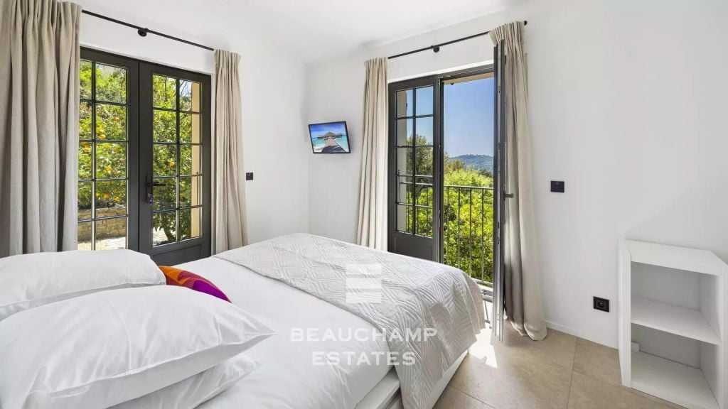 6-Bedroom neo-provençal villa with panoramic views – Gassin